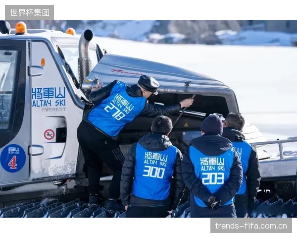滑雪场利润的下一个增长点,隐藏在压雪车每一次转向和爬坡时,液压系统对能量的极致利用中 滑雪场利润的下一个增长点,隐藏在压雪车每一次转向和爬坡时,液压系统对能量的极致利用中